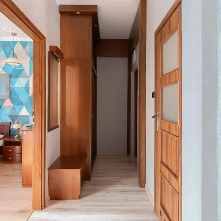 Ulica Dluga, Srodmiescie # Dluga Street Apartment Gdansk
